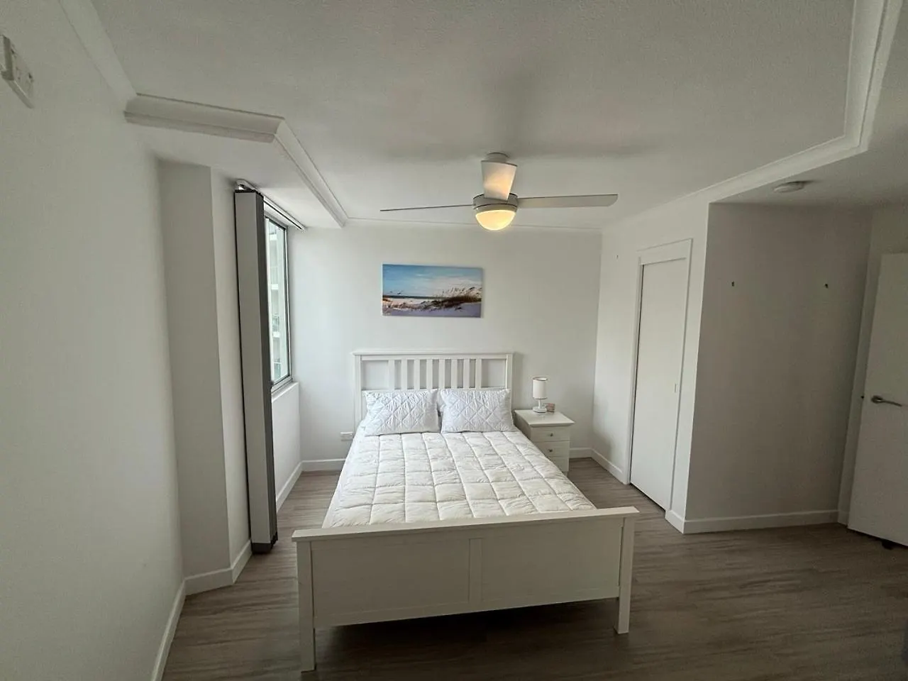아파트 Seaside Sovereign Retreat 칼론드라
